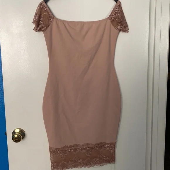 NWT Forever 21 Nude Dress with Lace details Size L - Picture 7 of 7